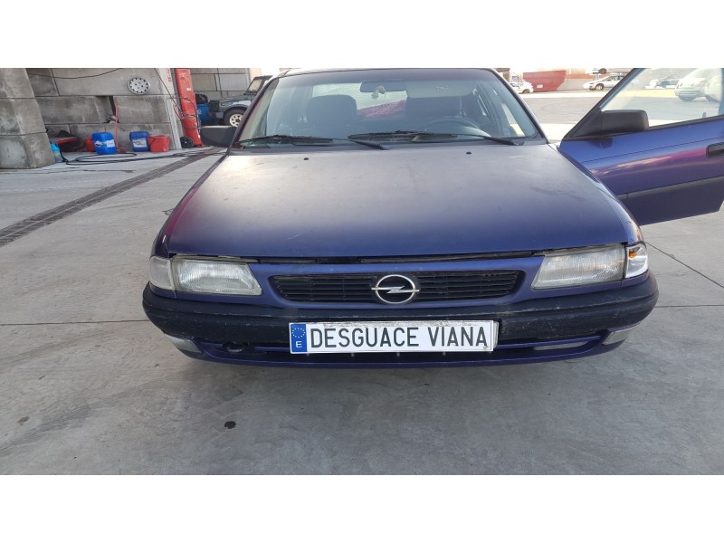 opel astra f classic sedán del año 1992