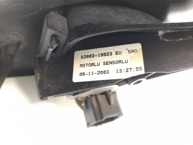 Recambio de retrovisor derecho para renault megane ii sedán (lm0/1_) 1.9 cdi referencia OEM IAM 8200219923  