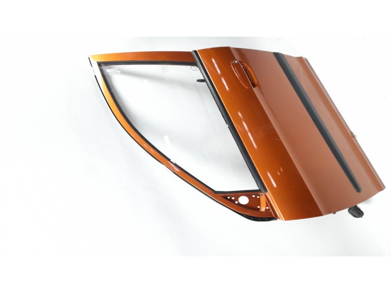 Recambio de puerta delantera izquierda para kia picanto 1.0 referencia OEM IAM 7600307010  