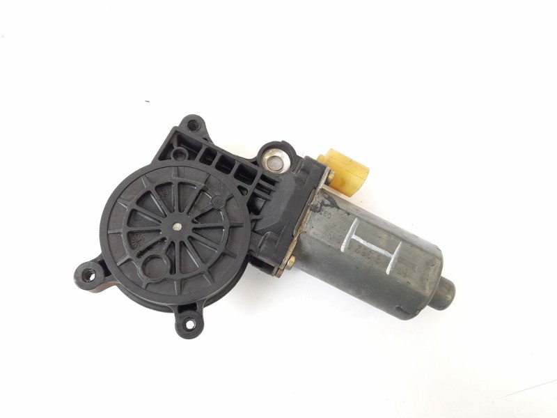 Recambio de motor elevalunas delantero izquierdo para bmw serie 3 berlina (e46) 320d referencia OEM IAM 676283620630  0130821716