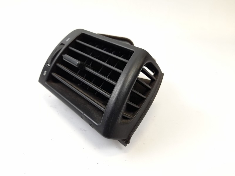 Recambio de rejilla del aire delantera derecha para bmw serie 3 berlina (e46) 320d referencia OEM IAM 64228361898  
