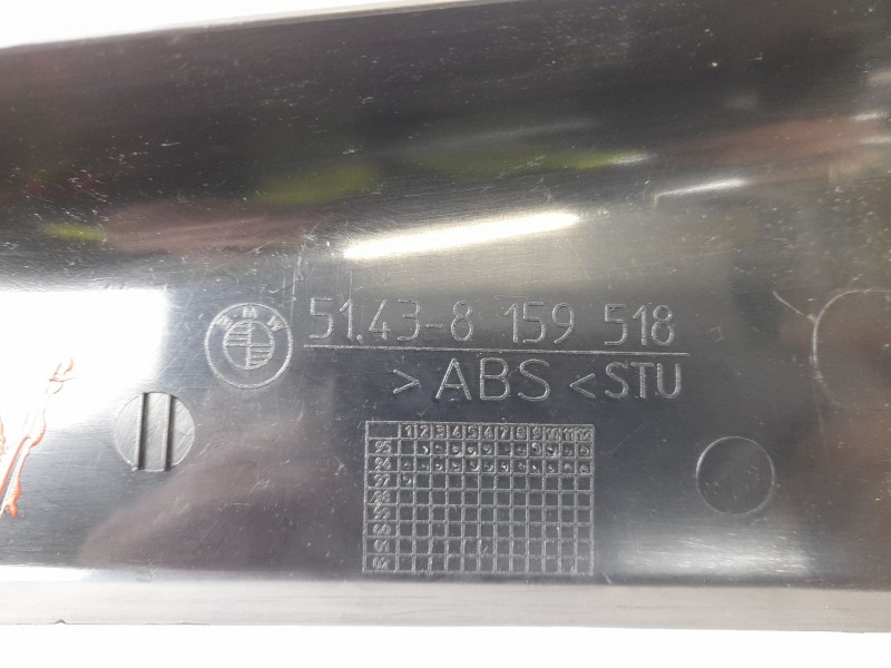 Recambio de moldura para bmw serie 5 berlina (e39) 2.5 525tds referencia OEM IAM 51438159518  