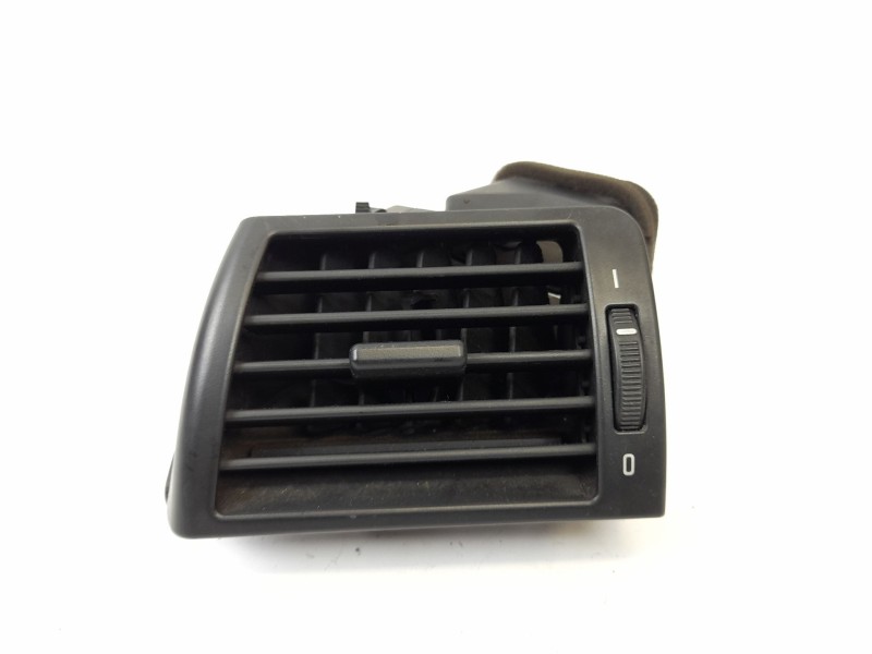 Recambio de rejilla del aire delantera izquierdo para bmw serie 3 berlina (e46) 320d referencia OEM IAM 64228361897  