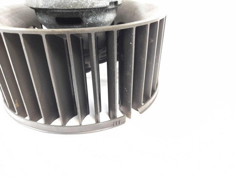 Recambio de ventilador calefaccion para bmw serie 3 berlina (e46) 320d referencia OEM IAM 0130101103  