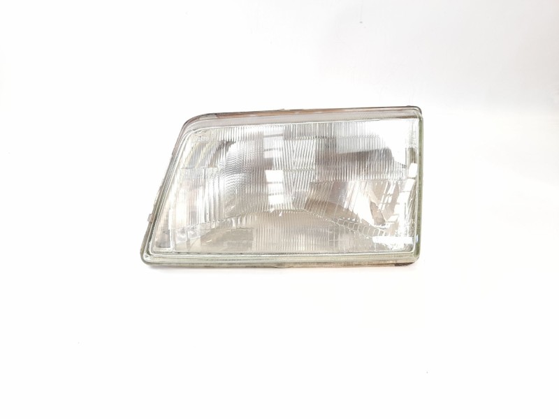 Recambio de faro izquierdo para peugeot 205 berlina referencia OEM IAM   