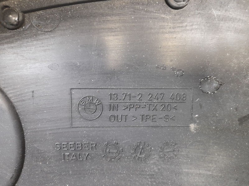 Recambio de tapa superior motor para bmw serie 3 berlina (e46) 320d referencia OEM IAM 13712247408  