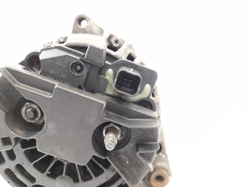 Recambio de alternador para renault laguna ii (bg0) 2.2 dci turbodiesel referencia OEM IAM 7711135812  0124525133