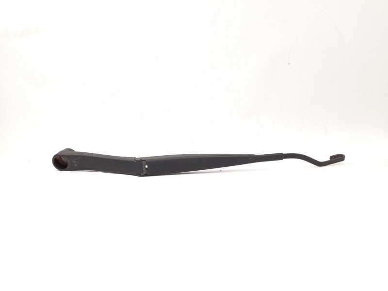 Recambio de brazo limpia delantero izquierdo para hyundai i10 classic referencia OEM IAM   
