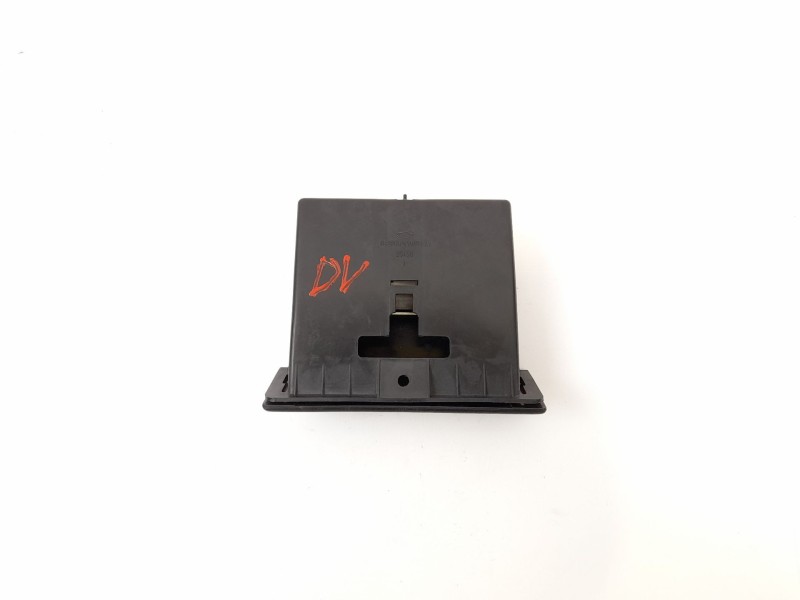 Recambio de cenicero para ford sierra fastback (gbc) 1.8 referencia OEM IAM 83BGA04819AA  
