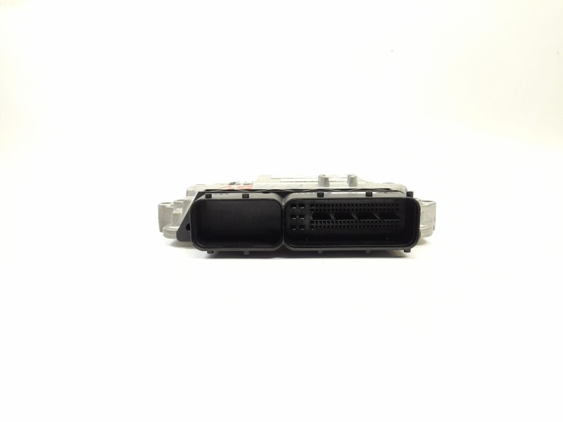 Recambio de centralita motor uce para hyundai i10 classic referencia OEM IAM 3911002DD0 9030933012A0 3910002DD3
