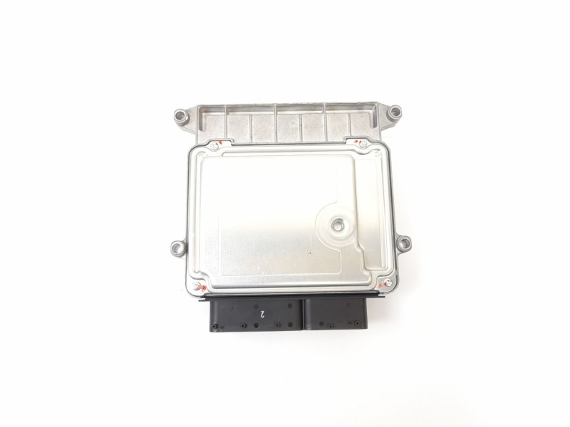 Recambio de centralita motor uce para hyundai i10 classic referencia OEM IAM 3911002DD0 9030933012A0 3910002DD3