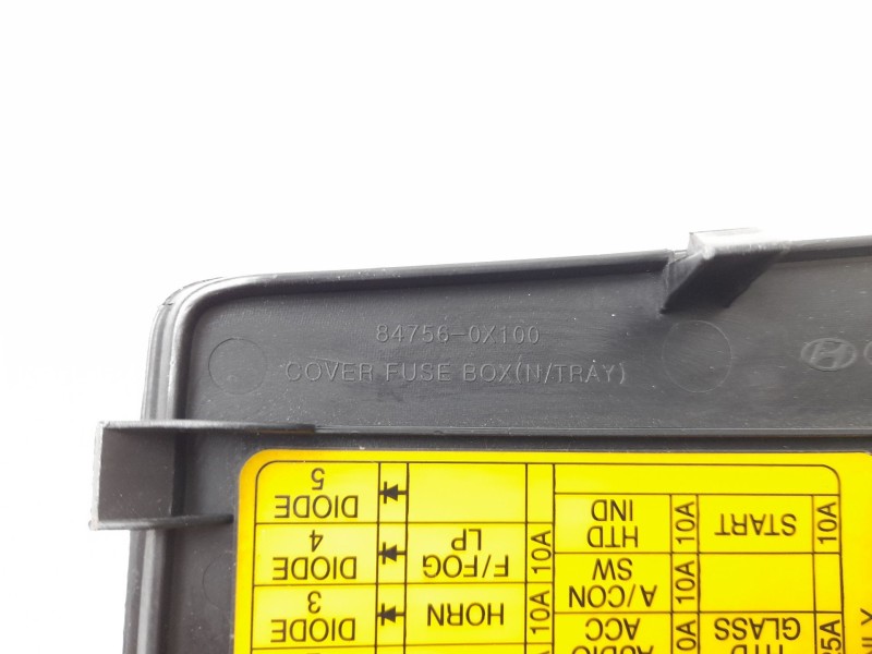 Recambio de moldura para hyundai i10 classic referencia OEM IAM 847560X100  