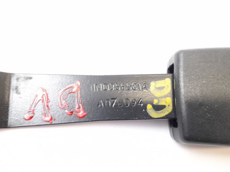 Recambio de enganche cinturon seguridad delantero derecho para hyundai i10 classic referencia OEM IAM 356901A  