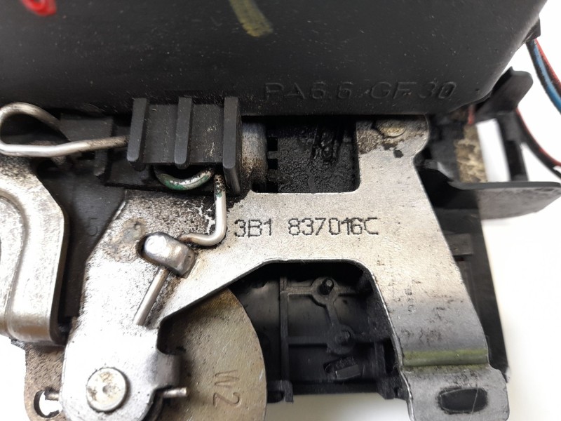 Recambio de cerradura puerta delantera derecha para skoda octavia combi (1u5) 1.9 tdi referencia OEM IAM C3B1837016C  