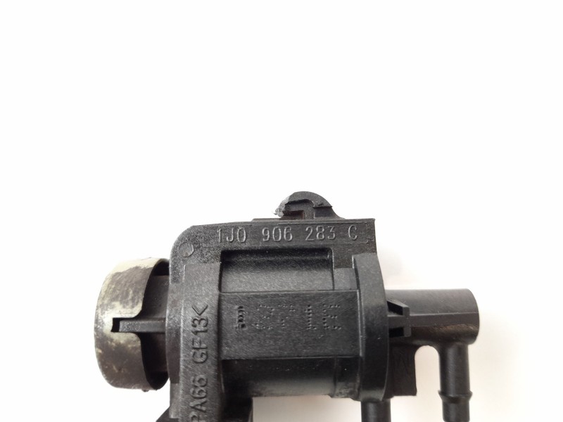 Recambio de valvula aire adicional para skoda octavia combi (1u5) 1.9 tdi referencia OEM IAM 1J0906283C  