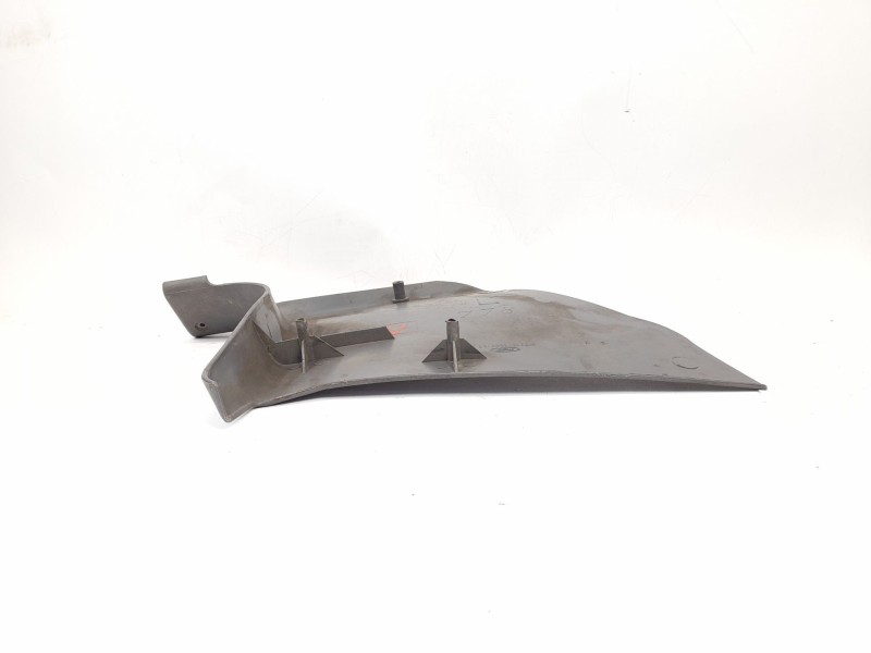 Recambio de moldura para ford sierra fastback (gbc) 1.8 referencia OEM IAM 83BBA02345AAW  