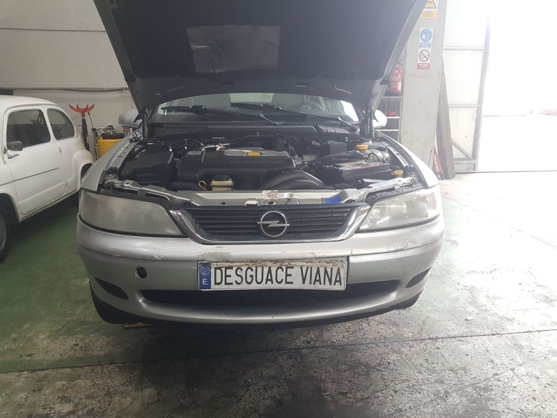 opel vectra b fastback (j96) del año 2000