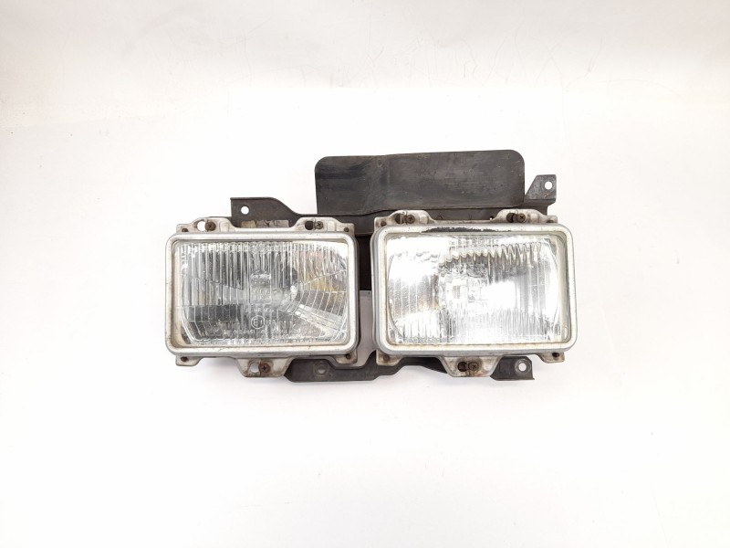 Recambio de faro derecho para nissan vanette furgón (c120) 2.0 d referencia OEM IAM   