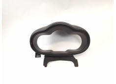 Recambio de moldura para hyundai i10 classic referencia OEM IAM 0X84831000  