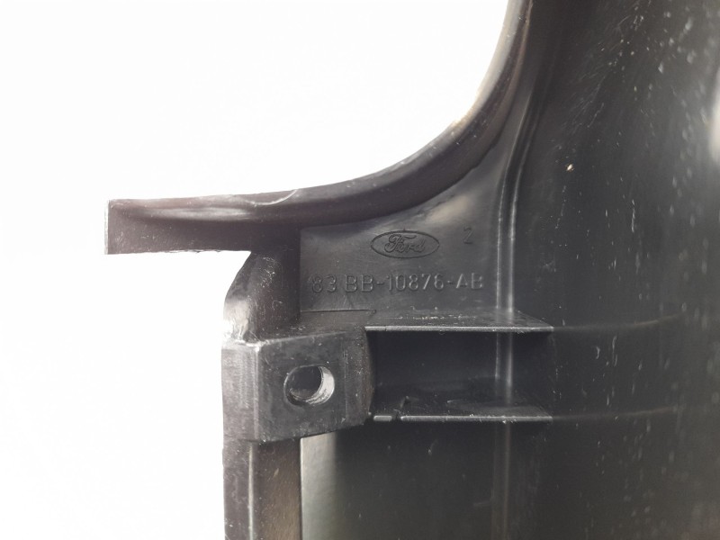 Recambio de moldura para ford sierra fastback (gbc) 1.8 referencia OEM IAM 83BB10876AB  