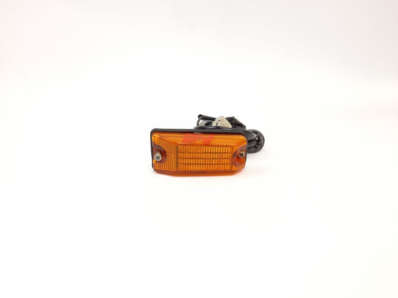 Recambio de piloto lateral izquierdo para suzuki vitara td referencia OEM IAM 364017800  