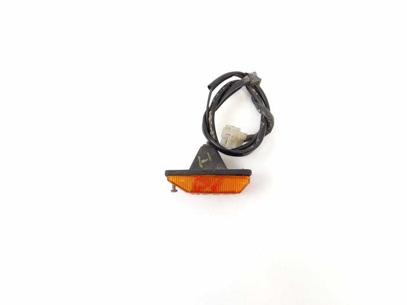 Recambio de piloto lateral izquierdo para suzuki vitara td referencia OEM IAM 364017800  