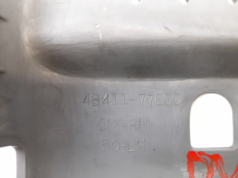 Recambio de moldura para suzuki vitara td referencia OEM IAM 4841177E00  