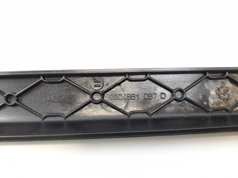 Recambio de moldura para skoda superb (3u4) 2.0 tdi dpf referencia OEM IAM 3B0881087D  