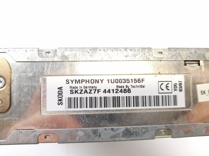 Recambio de sistema audio / radio cd para skoda superb (3u4) 2.0 tdi dpf referencia OEM IAM 1U0035156F  