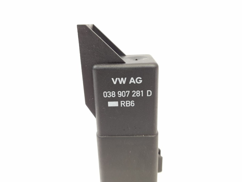 Recambio de caja precalentamiento para skoda superb (3u4) 2.0 tdi dpf referencia OEM IAM 038907281D  0281003038