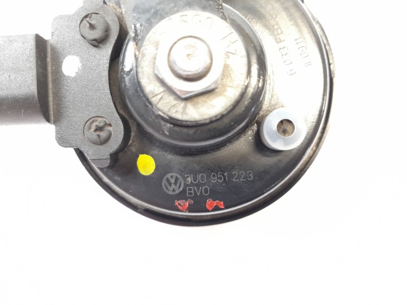Recambio de claxon para skoda superb (3u4) 2.0 tdi dpf referencia OEM IAM 3U0951223  703881157