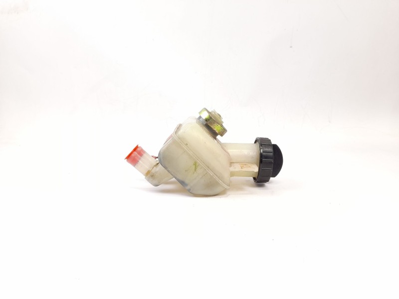 Recambio de deposito servo para nissan vanette furgón (c120) 2.0 d referencia OEM IAM 2676047008  