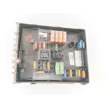 CAJA RELES / FUSIBLES 1K0937125 