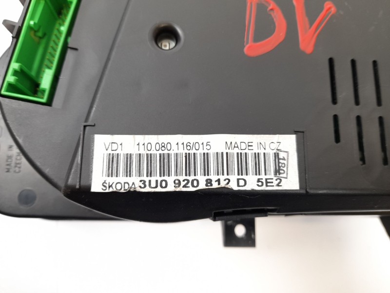 Recambio de cuadro instrumentos para skoda superb (3u4) 2.0 tdi dpf referencia OEM IAM 3U0920812D 81071428 88311322