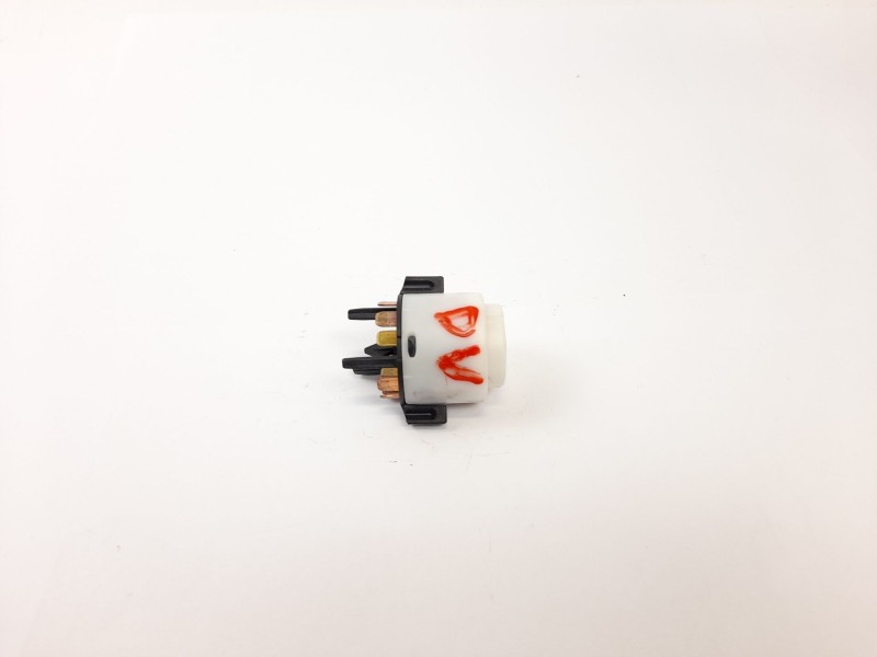 Recambio de interruptor para skoda superb (3u4) 2.0 tdi dpf referencia OEM IAM 4B0905849  BK704160200