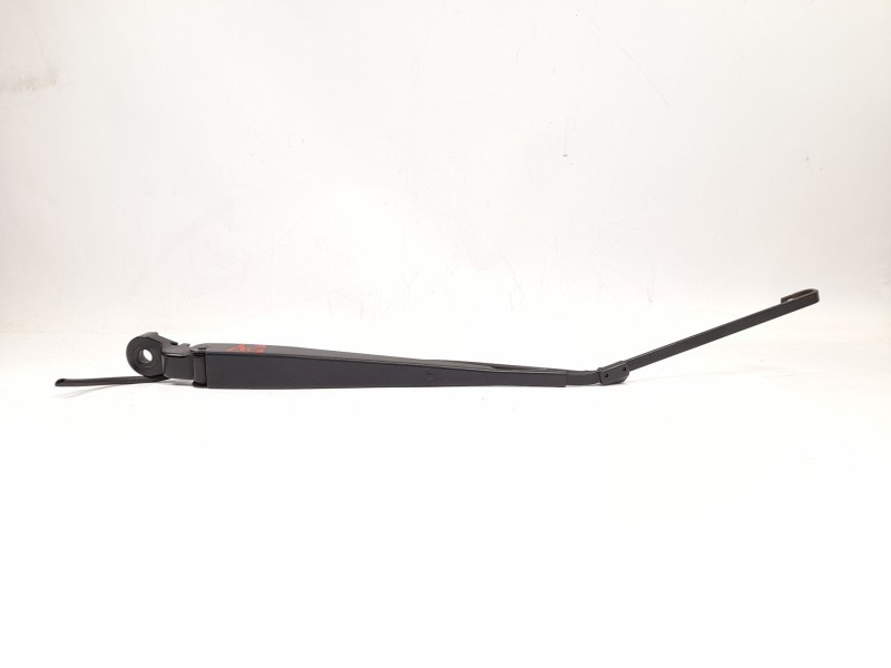 Recambio de brazo limpia delantero izquierdo para renault maxity fg 130.35/45 referencia OEM IAM   
