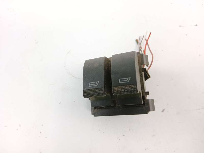 MANDO ELEVALUNAS DELANTERO IZQUIERDO 8L0959851 