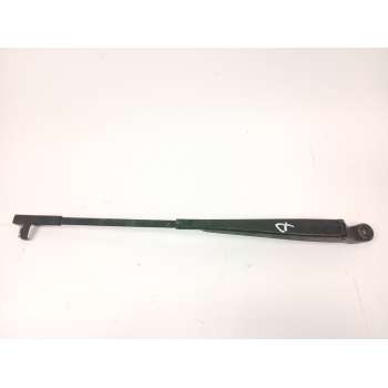 BRAZO LIMPIA DELANTERO DERECHO 