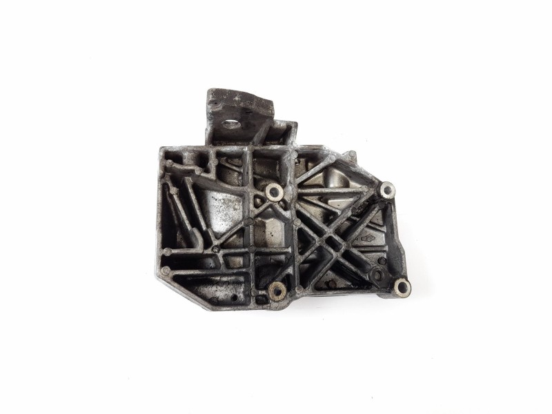 Recambio de soporte alternador para skoda superb (3u4) 2.0 tdi dpf referencia OEM IAM 038260885C  