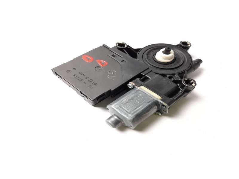 MOTOR ELEVALUNAS DELANTERO DERECHO 0130822451 
