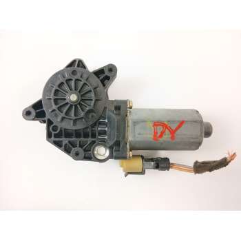 MOTOR ELEVALUNAS DELANTERO DERECHO 0130821721 
