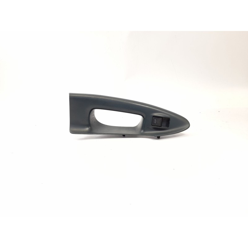 Recambio de mando elevalunas delantero derecho para audi a4 avant (b5) 1.9 tdi referencia OEM IAM 4D095985501C  8D1867172A