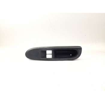 MOLDURA 8200084003E1 