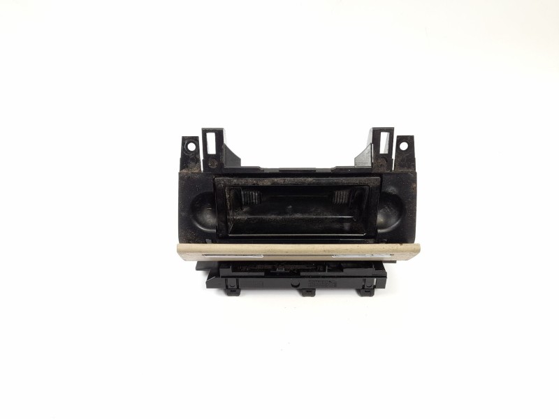 Recambio de cenicero para audi a4 b6 (8e2) 1.9 tdi referencia OEM IAM 8E0857951F  