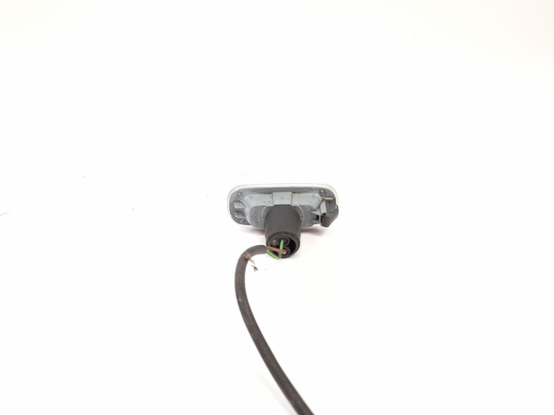 Recambio de piloto lateral derecho para audi a4 b6 (8e2) 1.9 tdi referencia OEM IAM 8E0949127  