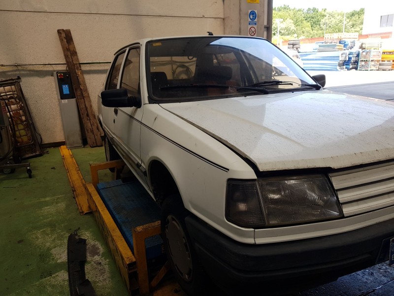 peugeot 309 ii (3c, 3a) del año 1990