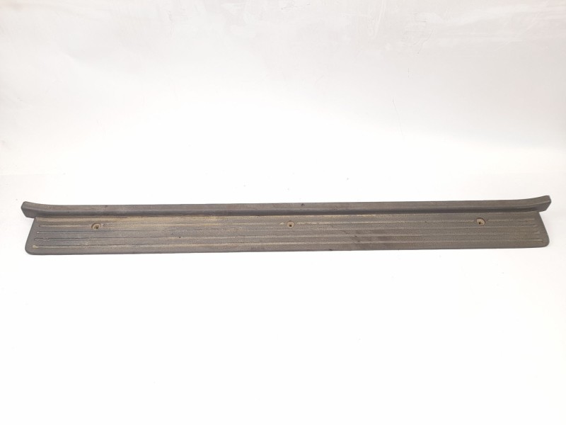 Recambio de moldura para suzuki vitara td referencia OEM IAM 7614156B00  
