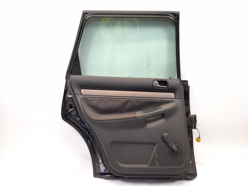 Recambio de puerta trasera izquierda para audi a4 avant (b5) 2.5 tdi referencia OEM IAM   