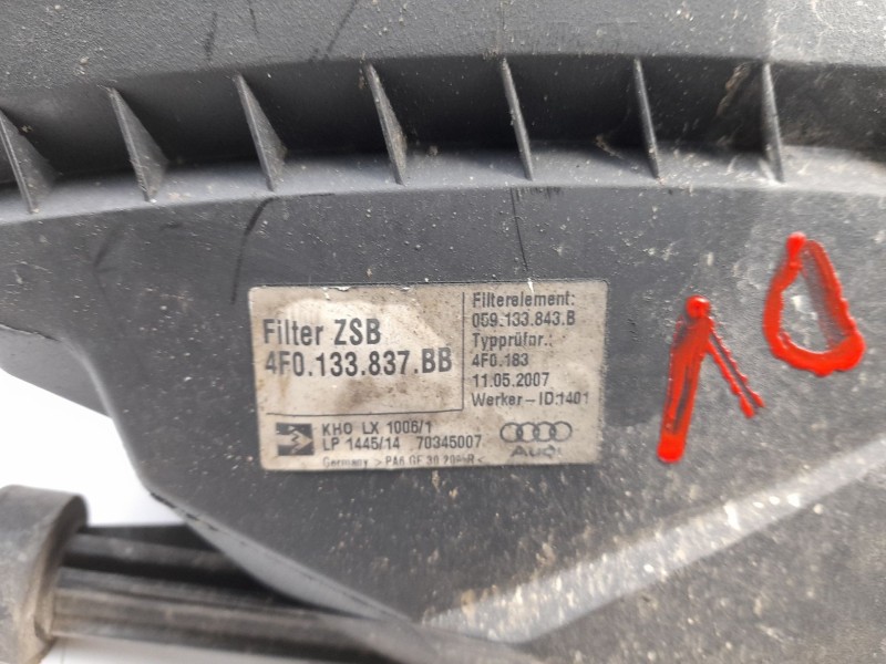 Recambio de filtro aire para audi a6 c6 (4f2) 3.0 tdi quattro avant referencia OEM IAM 4F0133837BB  