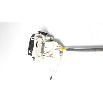 CERRADURA PUERTA DELANTERA DERECHA A9067201735 